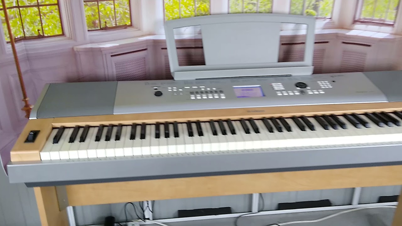 Yamaha DGX-620
