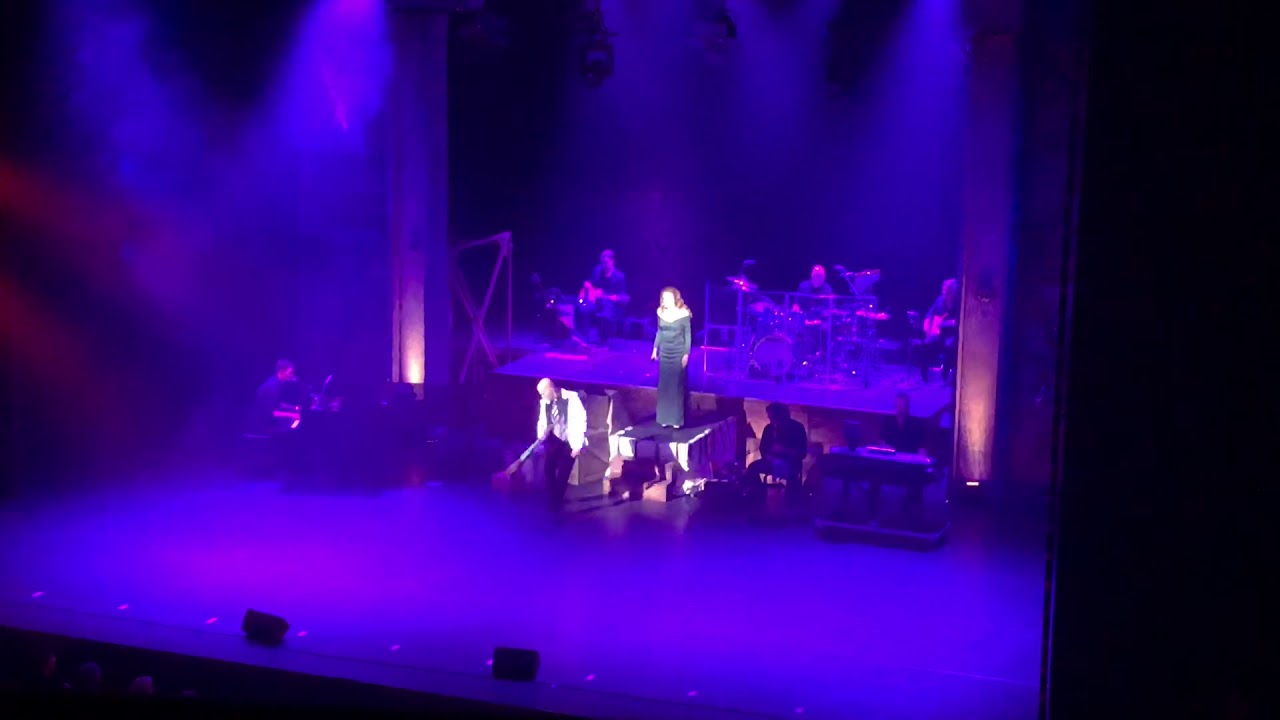 Defying Gravity - Willemijn Verkaik - Best of Broadway live