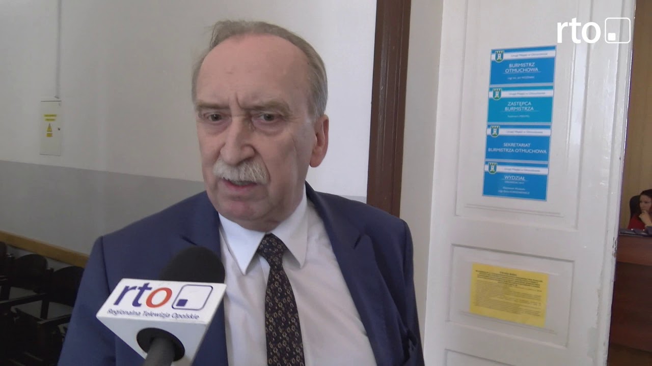 Hit!-burmistrz Woźniak grozi rozbiciem kamery - wysyłał płatne SMSy z służbowego telefonu
