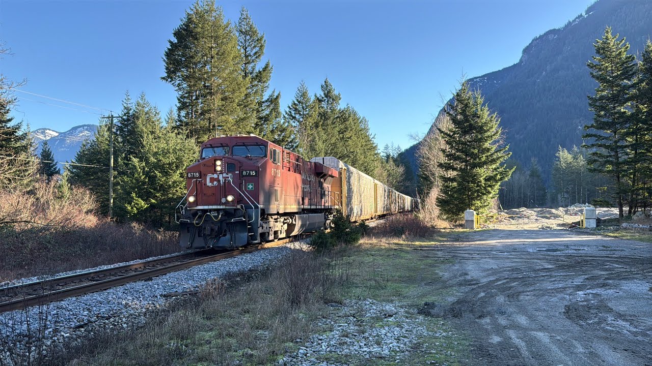 Fully Racked!!!! CPKC 701 (Autorack Train) @ Hope BC Canada 17JAN26 CP ES44AC 8715 Leading
