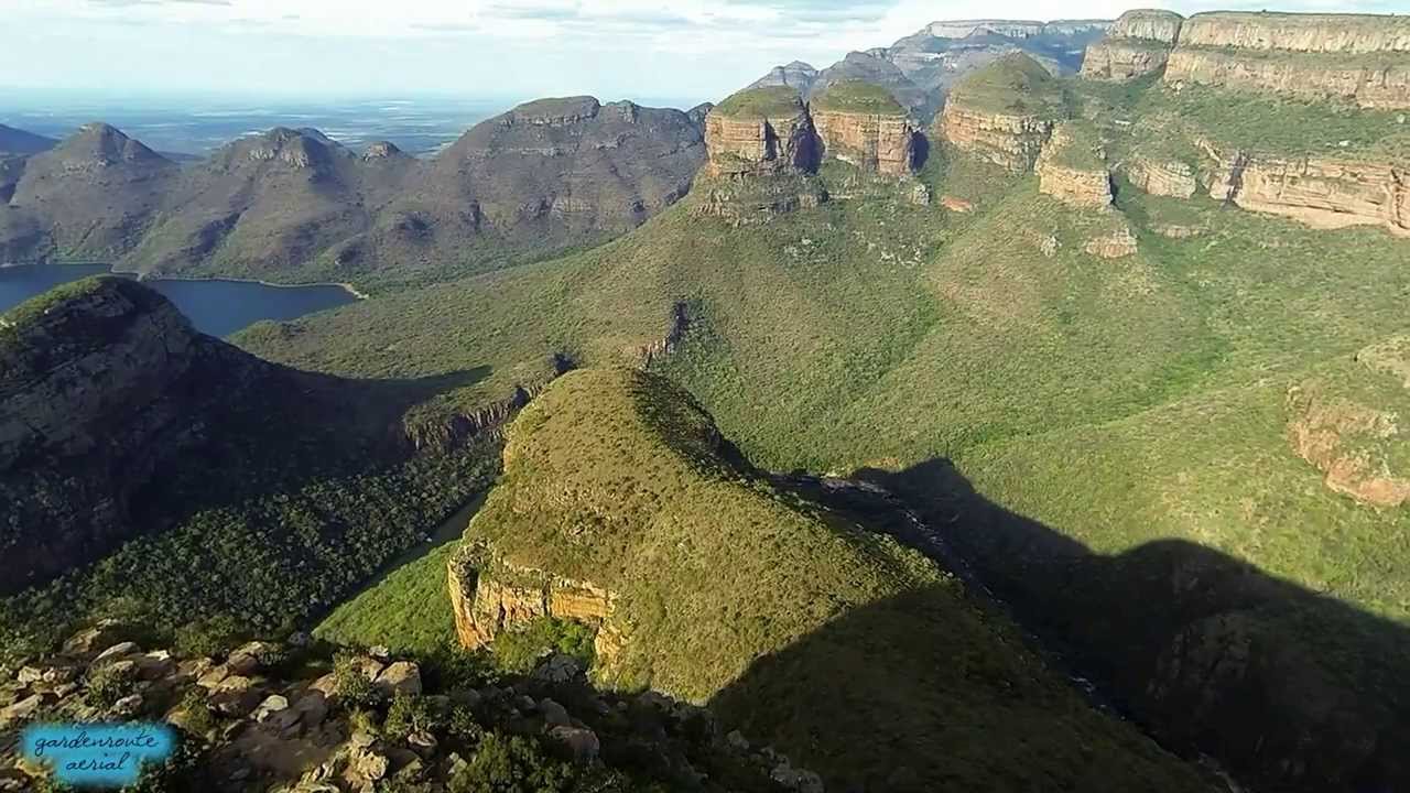 Flying in Blyde River Canyon (South Africa)