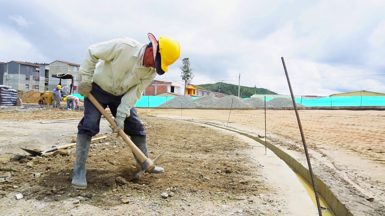 Avance construcción pista de patinaje Amalfi