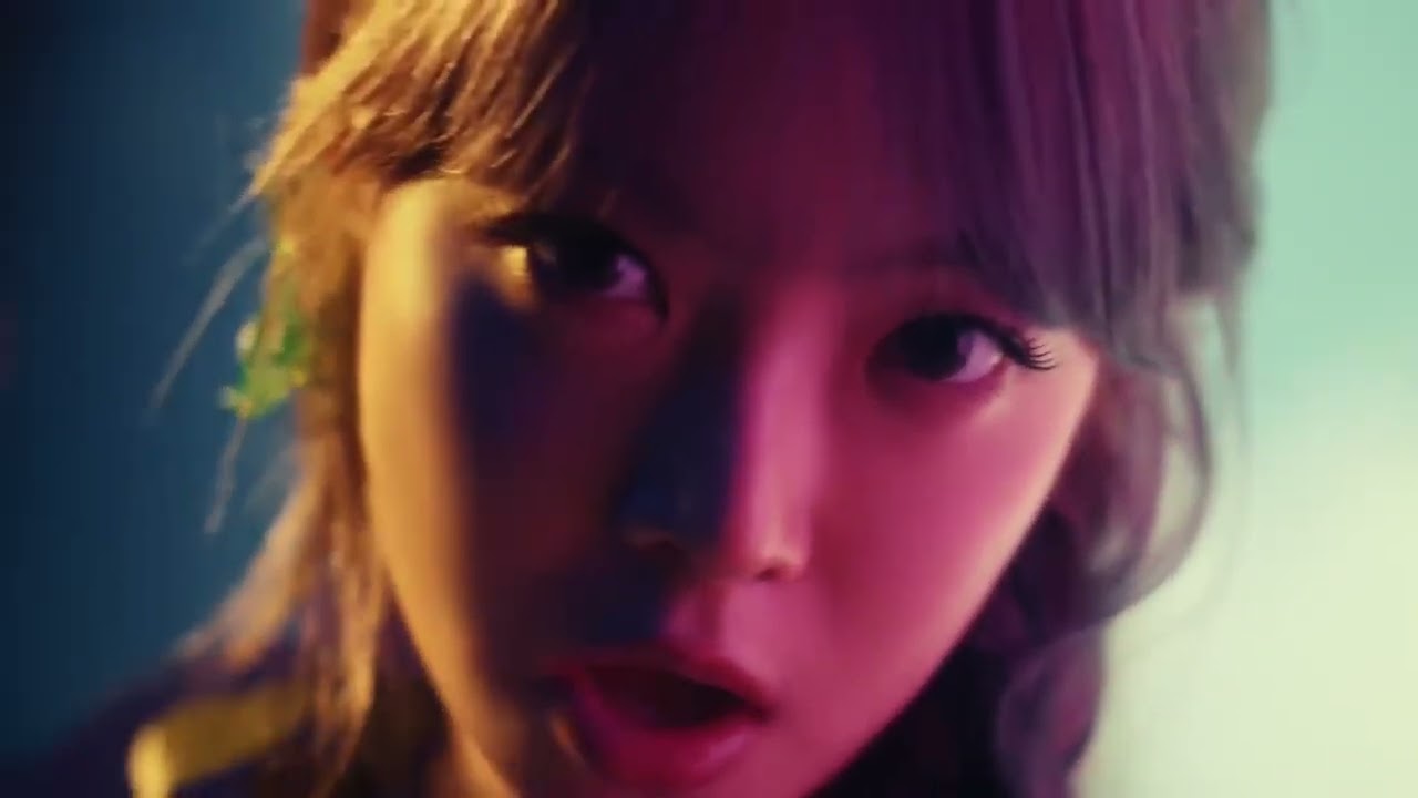 LE SSERAFIM (르세라핌) &lsquo;So Cynical (Badum)&rsquo; OFFICIAL M/V