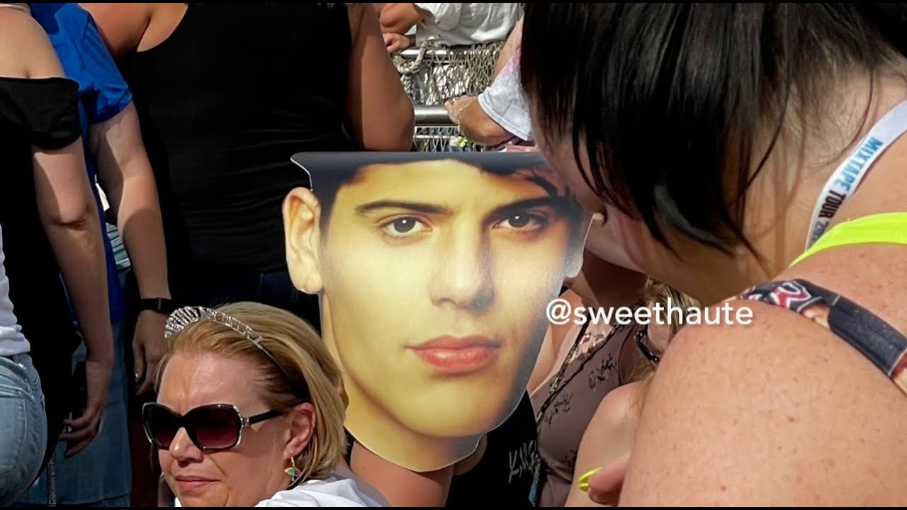 NKOTB Cruise SAIL AWAY Deck Party LIVE IT UP, HARD New Kids on the Block 2022 | SWEETHAUTE