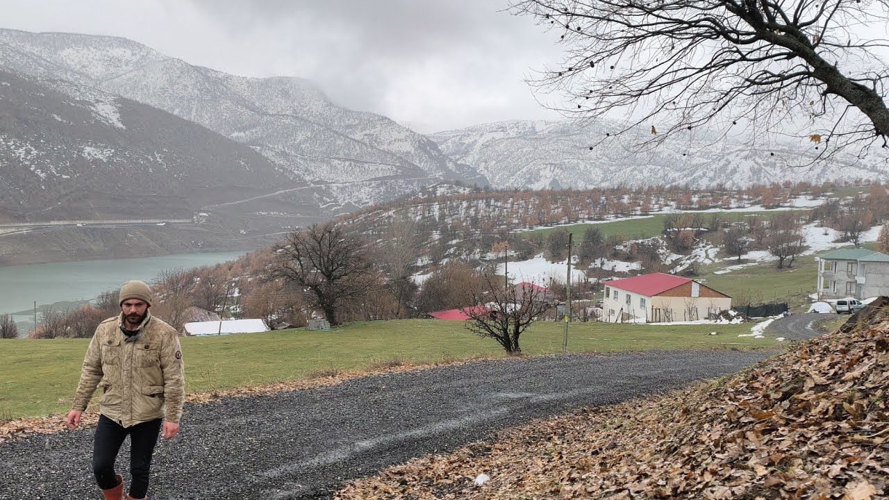 Yağmur Altında Dağ K&ouml;y&uuml;nde Ger&ccedil;ek Hayat | REAL FARM LIFE IN THE RAIN.