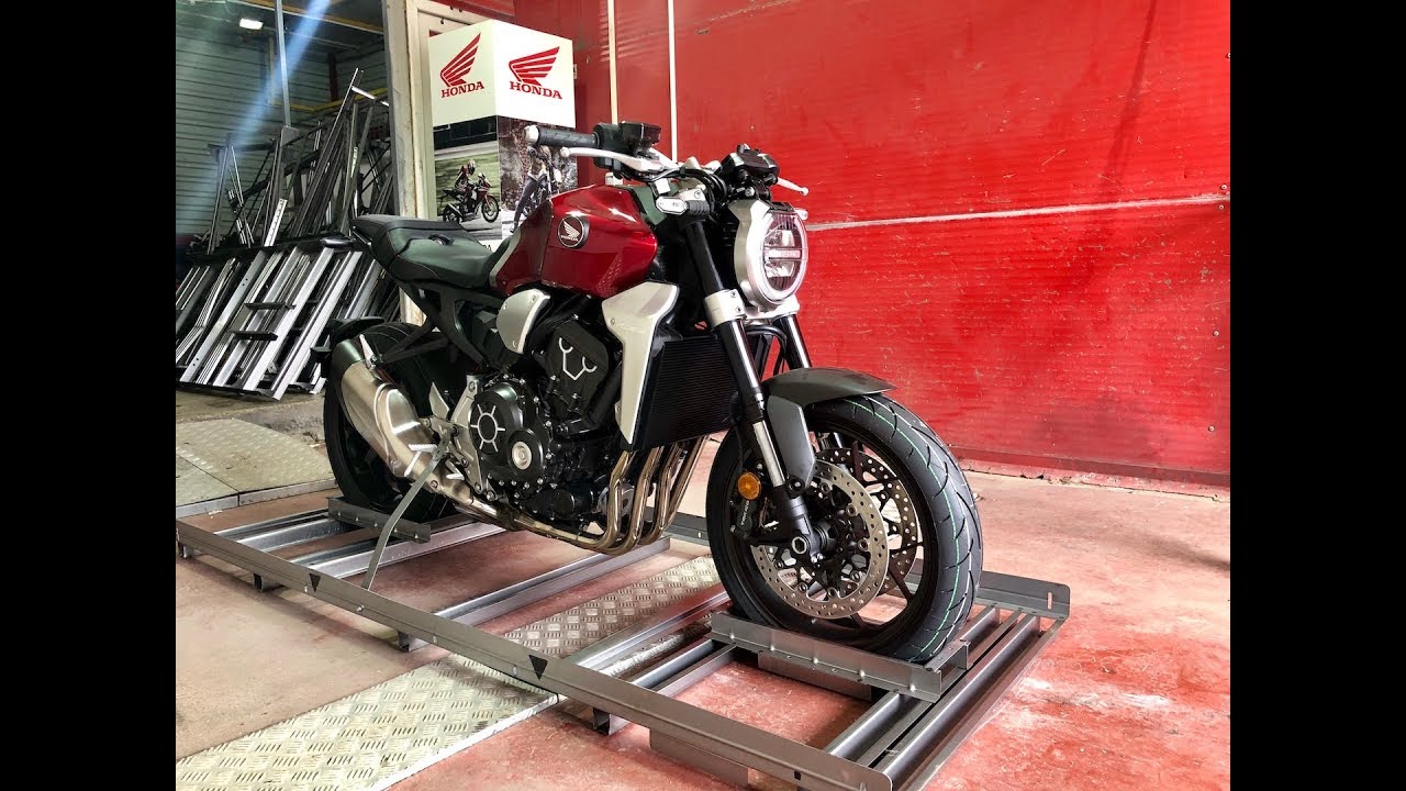 2018 Honda CB1000R - Unboxing & Engine Start-up