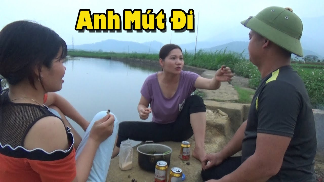 Xem G.&Aacute;I Xinh Ngồi Ăn Ốc Nh&igrave;n M&agrave; Cứng Hết Cả Người - Ai Xem Cũng Tưởng Đang Cho 