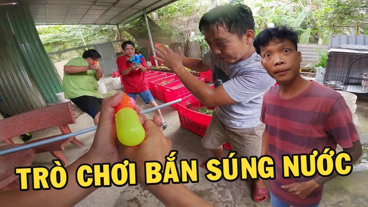 Trò Chơi Bắn Súng Nước cùng Anh Nhí Betta và Bữa Cơm Đạm Bạc