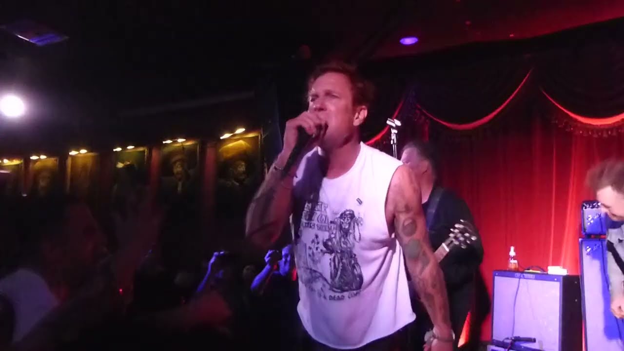 The Stitches - Cars of Today / My Baby Hates Me - LONG BEACH