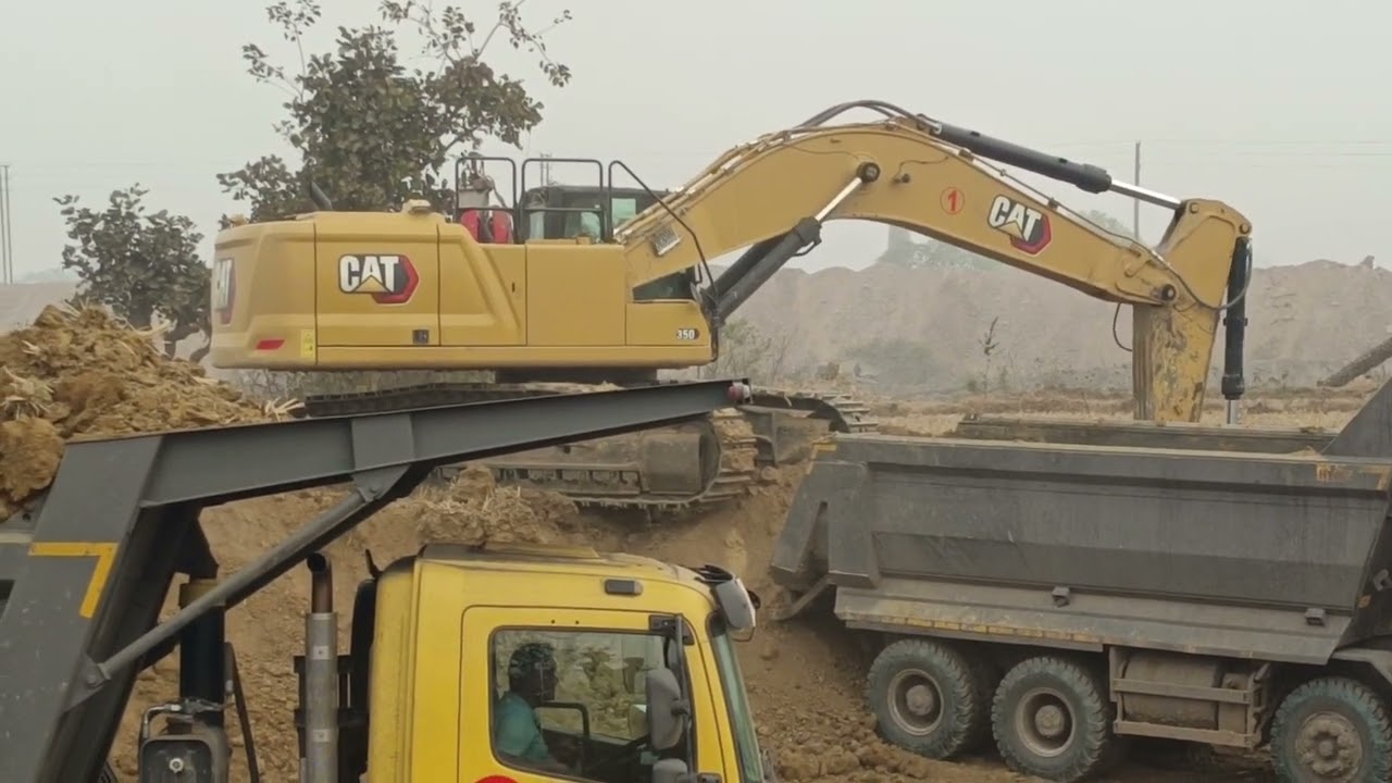 Cat 350 Loding on  BharatBenz #catlovers #volvolovers