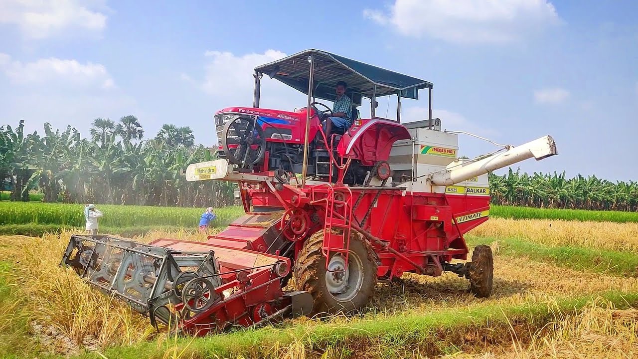 Tractor mounted Combine Harvester | Mahindra Arjun Novo 605 Di - I 4x4 | Balkar B 525 4x4