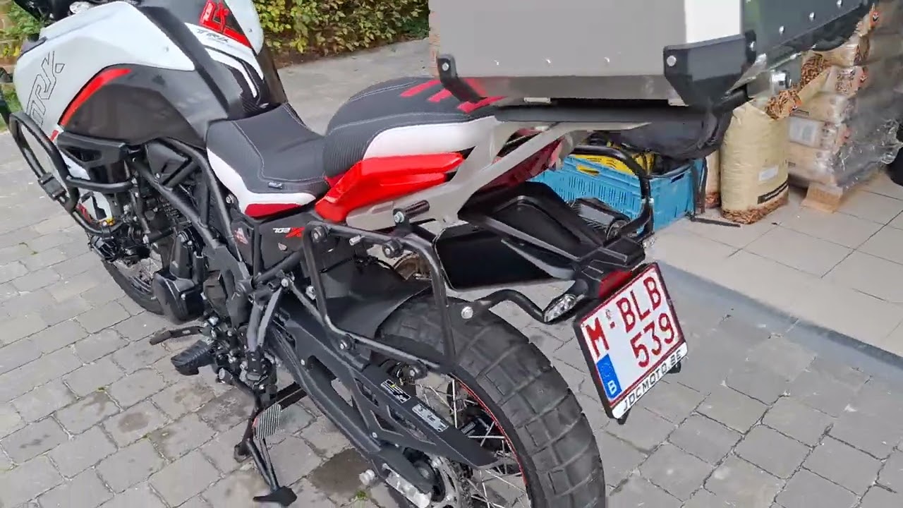 TRK 702X  Selles Isotta, DNA filter,  Phares additionnels