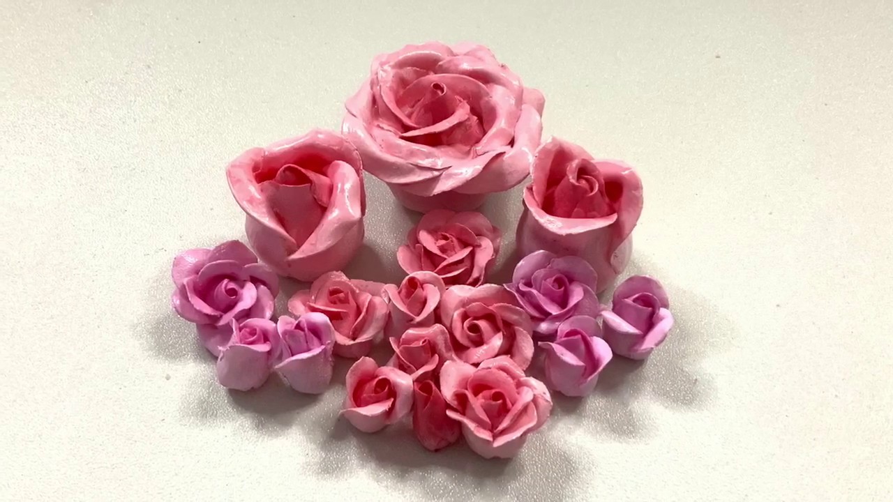 Rosas con porcelana fría y pintura acrílica
