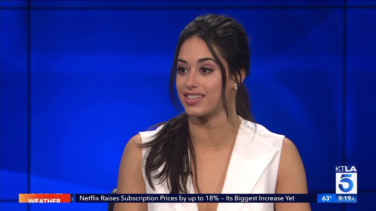 Jeanine Mason on her Wow-Worthy Critics' Choice Awards Look & New Show &ldquo;Roswell New Mexico&rdquo;