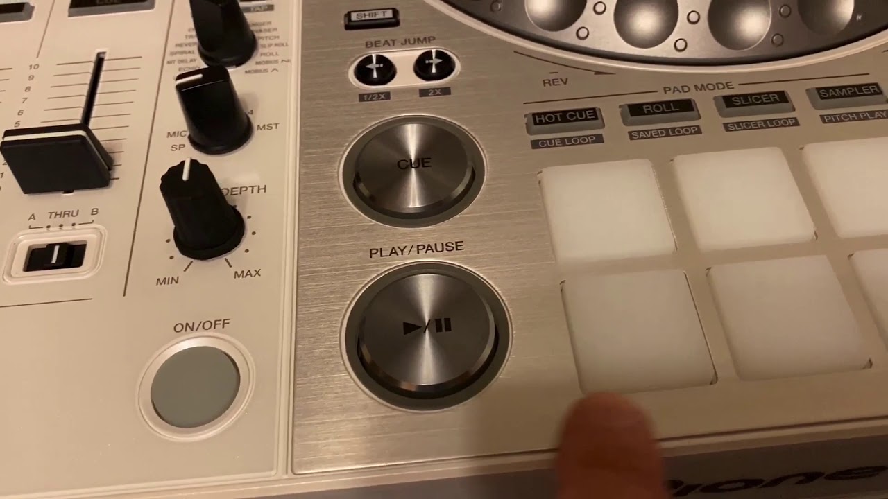 Pioneer DDJ - 1000 SRT White Version