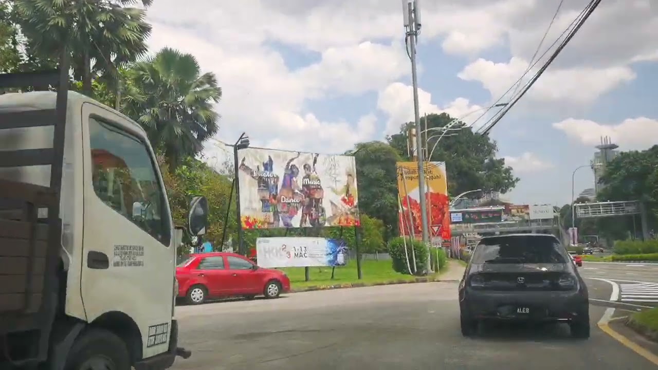 Parking Taman Tasik Titiwangsa
