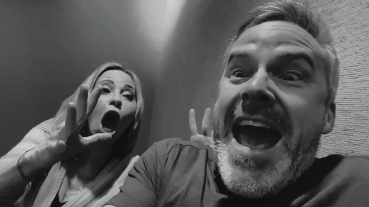 HEY, TARA!