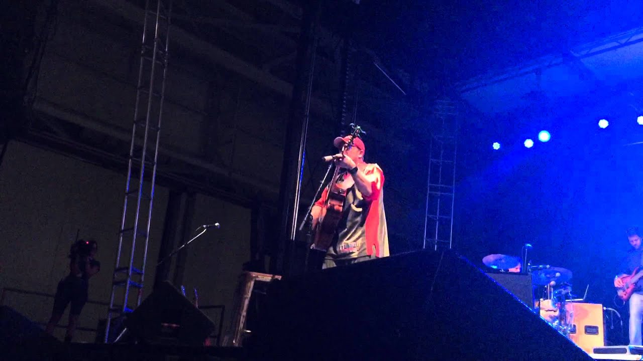 kyle Jacobs sings I drive your truck