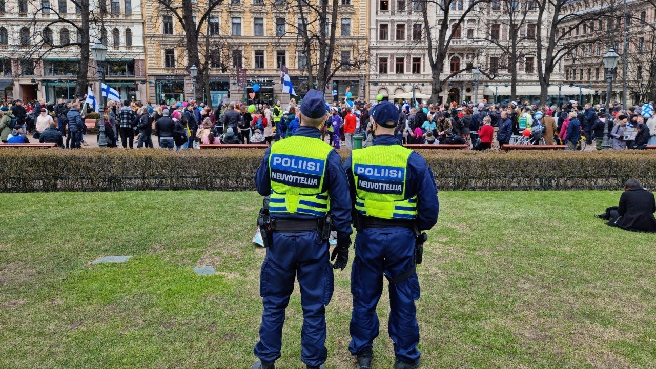 Vappumarssi Mielenosoitus Helsinki 1.5.2021