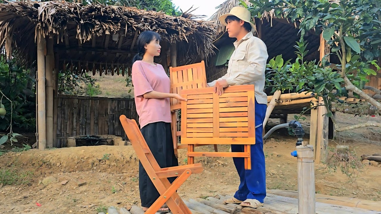 The reaction of the single mother when she receives a simple gift from the kind-hearted man.