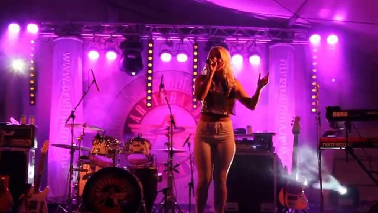 Rebecka Karlsson A million voices Vinnare av sångmicken 2015 Ekebo