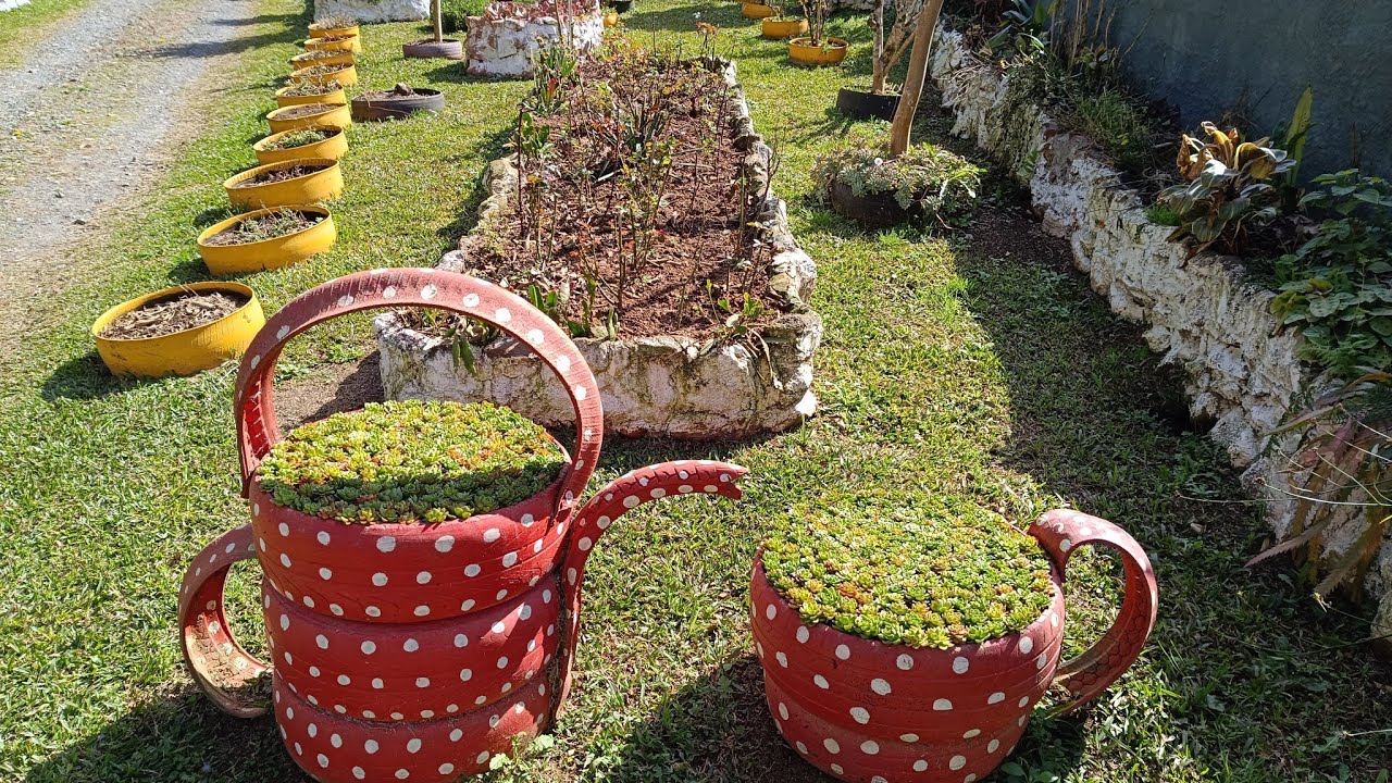 Muito trabalho no jardim,replante e limpeza!