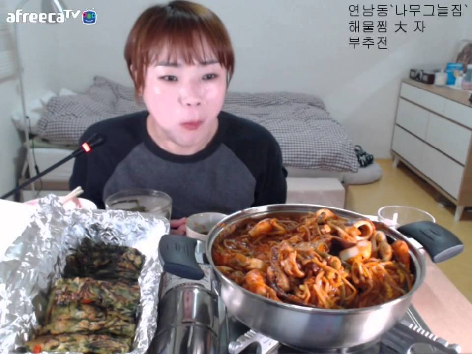 입짧은 햇님의 먹방~!2016.01.25(해물찜,볶음밥,부추전,피자.라면2개)