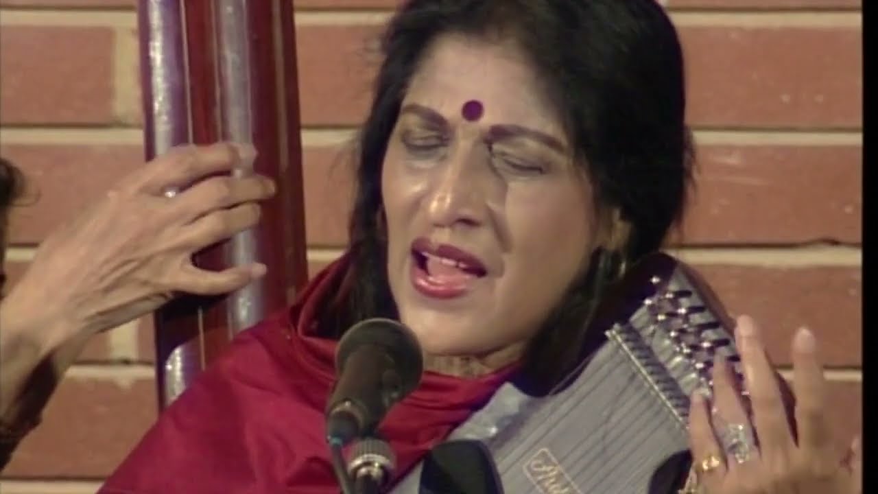 Gaansaraswati Smt. Kishori Amonkar | Raga Bhimpalasi | Drut Khayal | Live at London - 2000