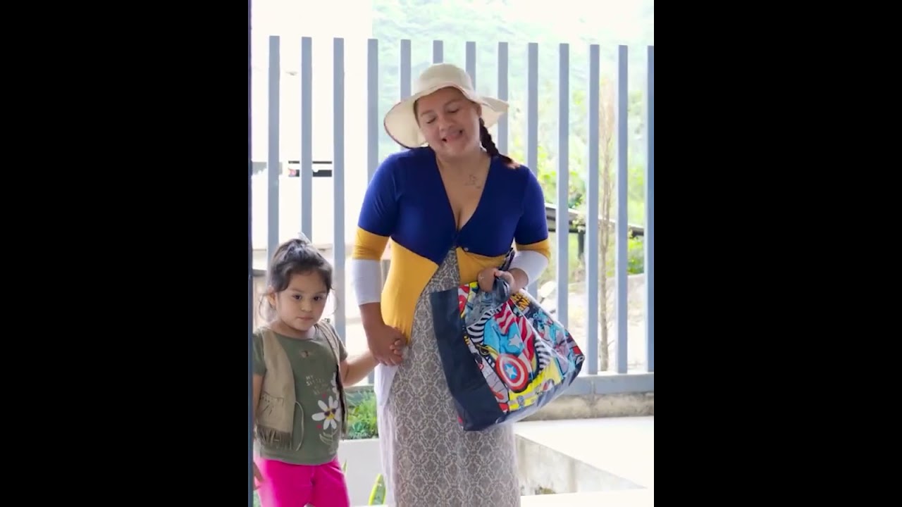 Madrastra quería Dєsaparєc3r a su hijastra para quedarse con todo su dinero.