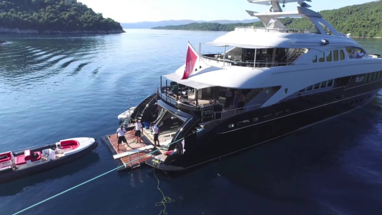 Luxuryboat