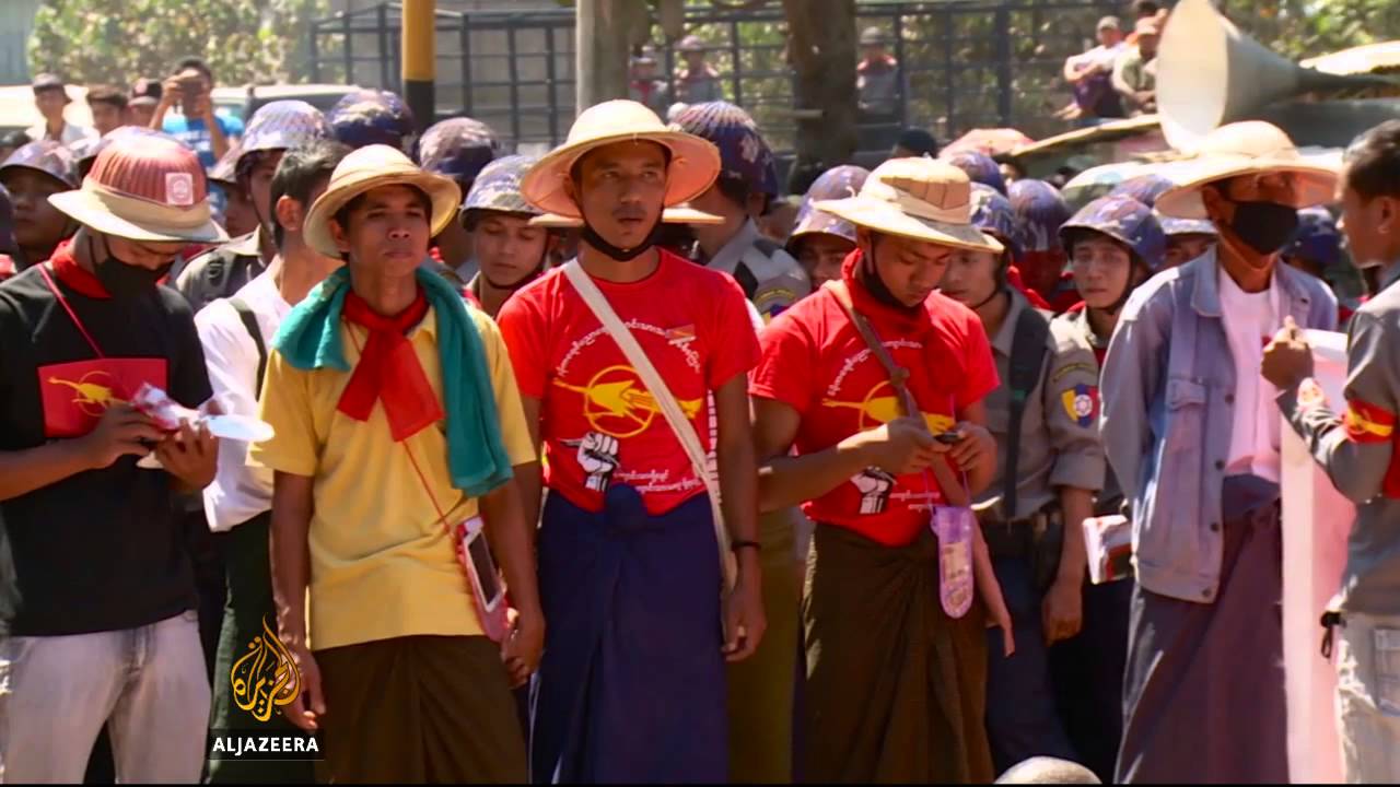 Myanmar students in standoff over education law