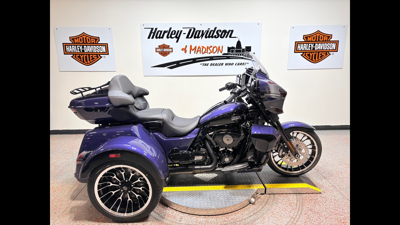 2026 FLHLT Harley-Davidson® Street Glide 3 Limited Purple Abyss  Vivid Black Black Trim