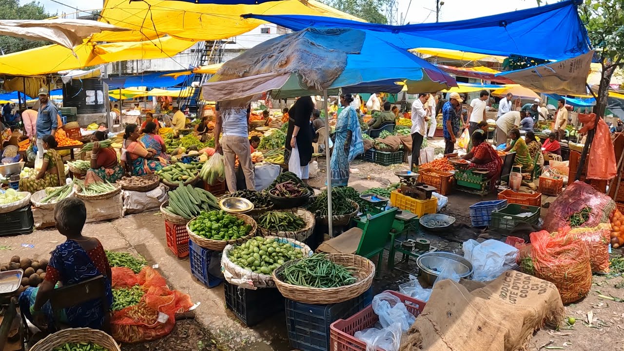 Craziest (Monda) Market in Hyderabad Secunderabad INDIA Walking Tour