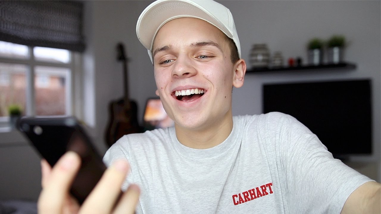 PRANK CALLER YOUTUBERE