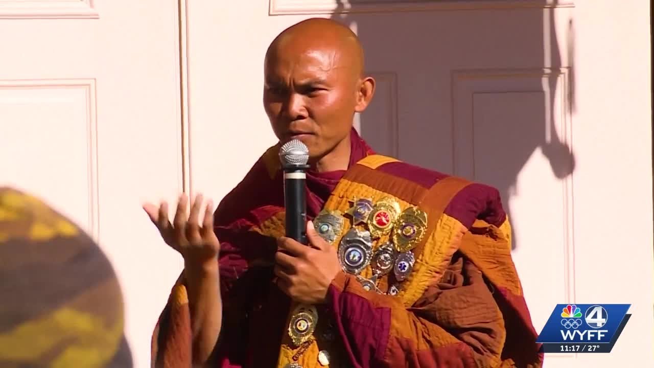 Buddhist monks continue walk for peace, prepare for cold weather
