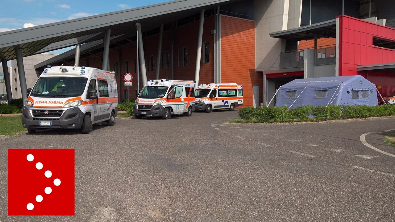 Schiavonia, ambulanze fuori dal pronto soccorso