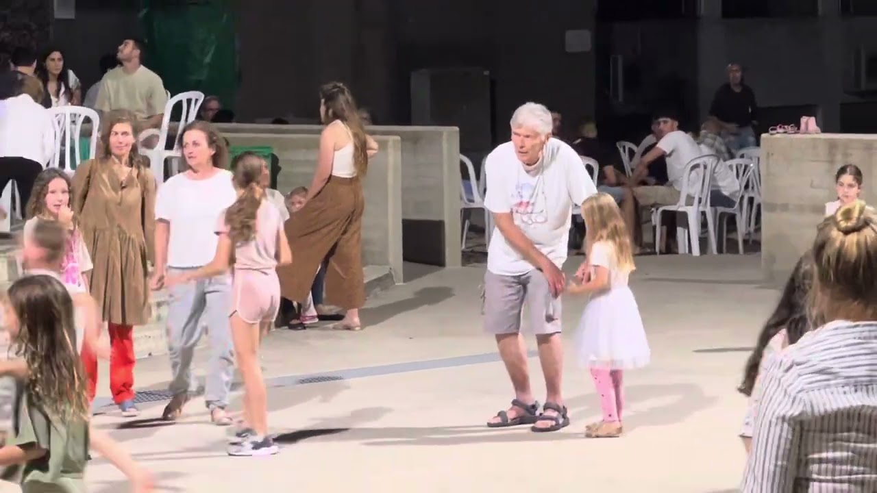 נולדתי לשלום - רוקדים בערב שבועות בקיבוץ עין השופט 11.6.2024