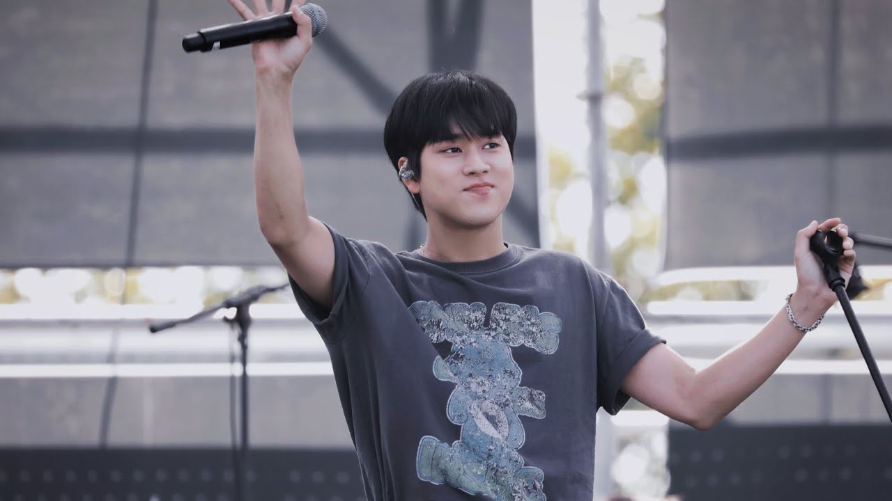 이무진 LEEMUJIN ‘잠깐 시간 될까’ (OrdinaryConfession)@230826 가평자라섬페스티벌 2023 KT VOYAGE to Jarasum[4k직캠]