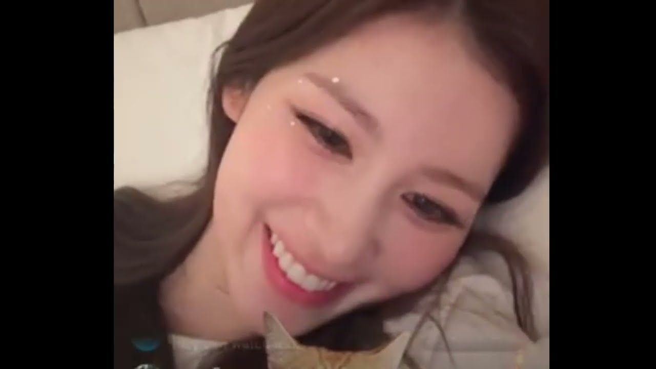 TWICE SANA IG LIVE 260222