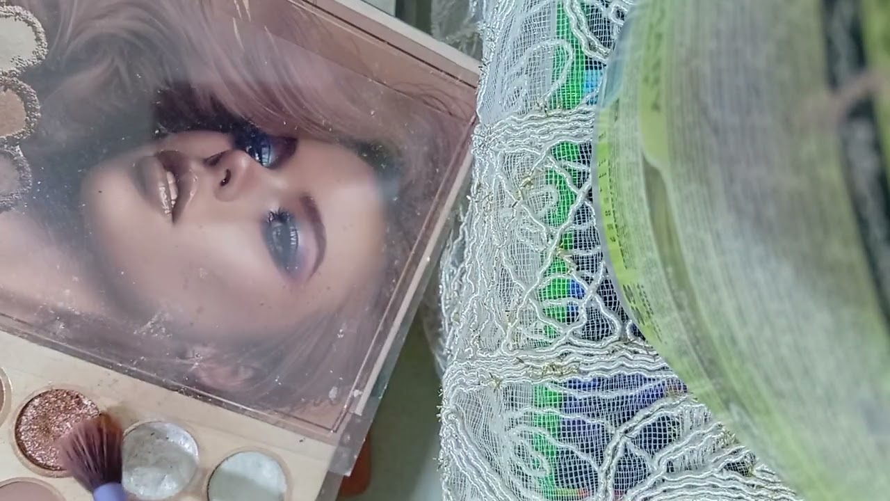 عملت سلسله اختي بتنقي لي مكياج من عالتليفون وبعمل له قدامكم كتبوا لي تحت في التعليقات شو بدكم 🎨