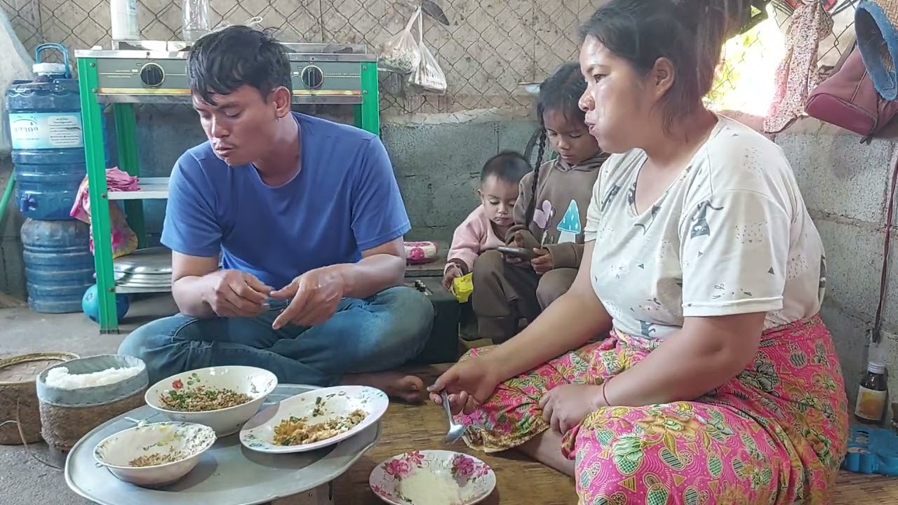 ปั้นข้าวเช้าก้อยไข่มดแดงทอดไขไก่ใส่ไข่มดแชบๆ25 มกราคม ค.ศ. 2026