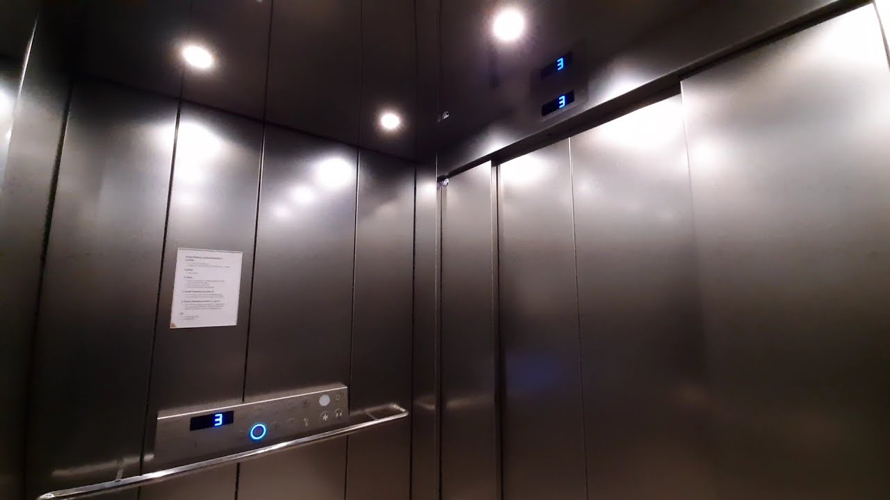 Schmitt+Sohn Traction Elevator - Neues Rathaus (New Town Hall), Kiel, DE