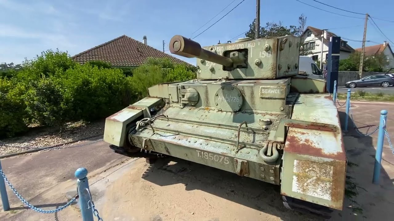 80 ANOS DEPOIS EM SWORD BEACH NA NORMANDIA