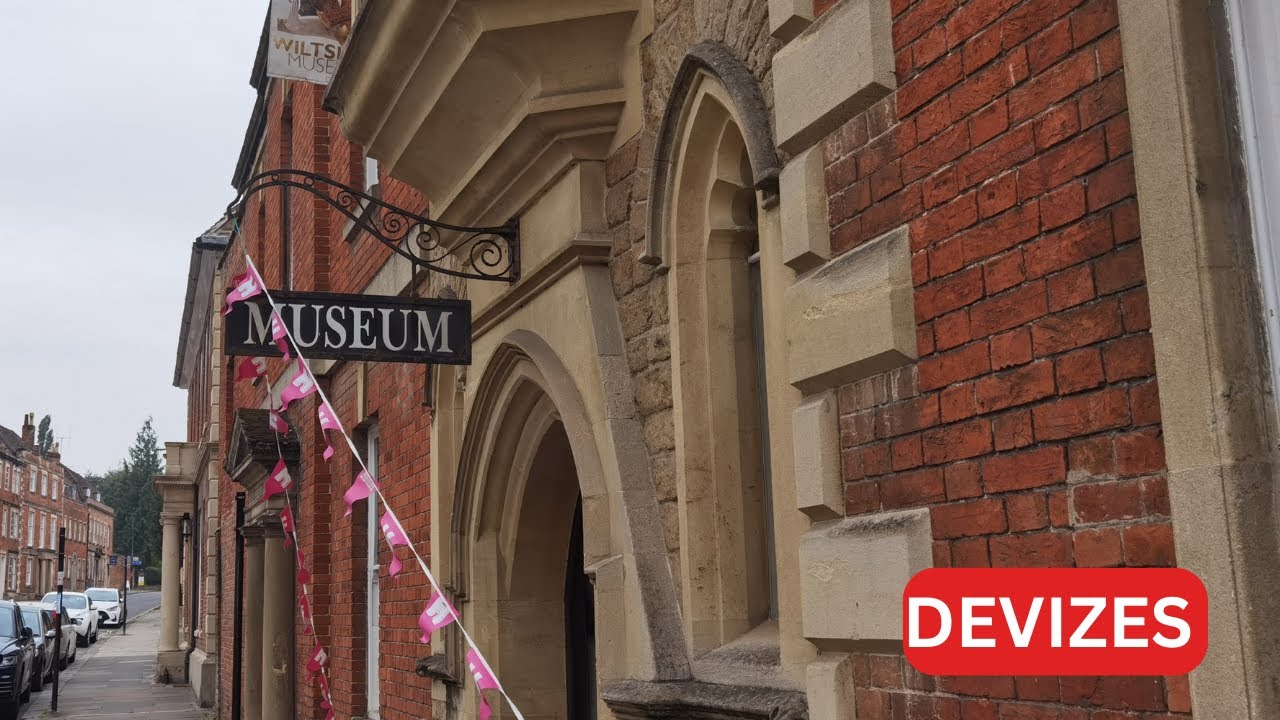 Virtual walk around Wiltshire museum in Devizes