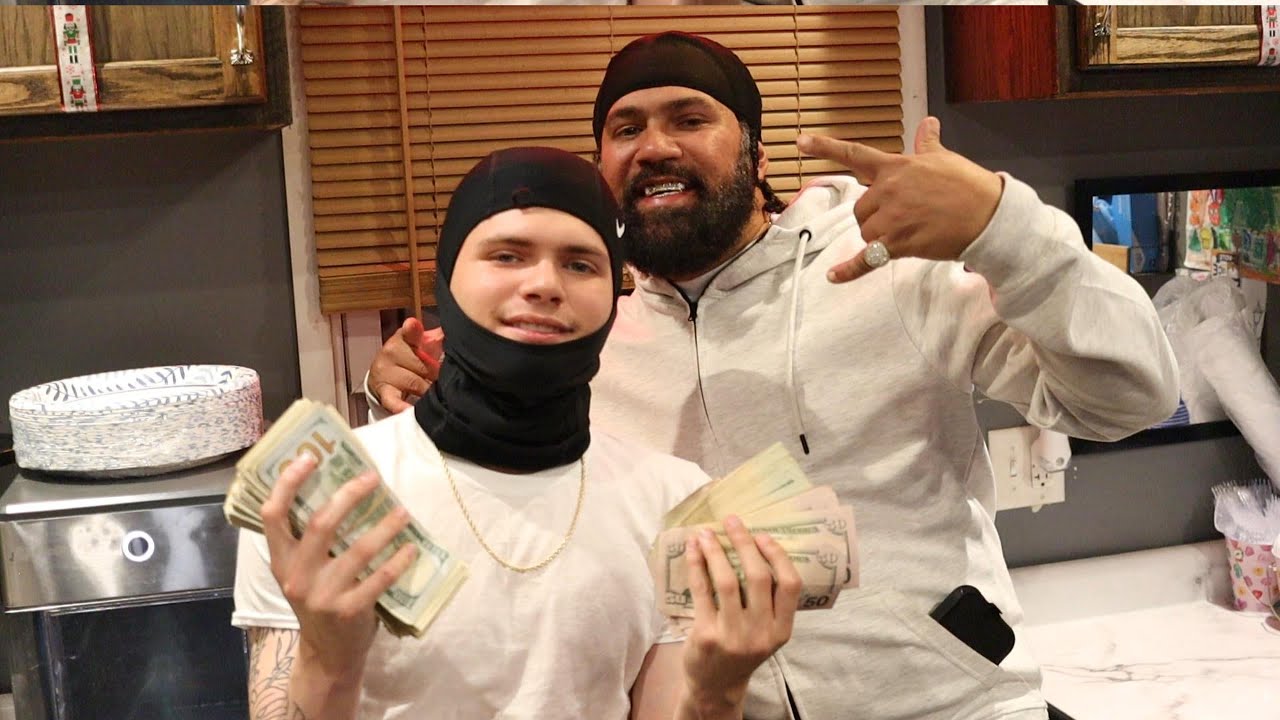 BIG BUSINE$$ - GOT IT OUT THE SNOW