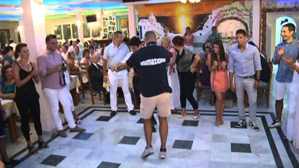 taverna dimitris greek night zorba sirtaki fire dance traditional santorini kamari bouzouki