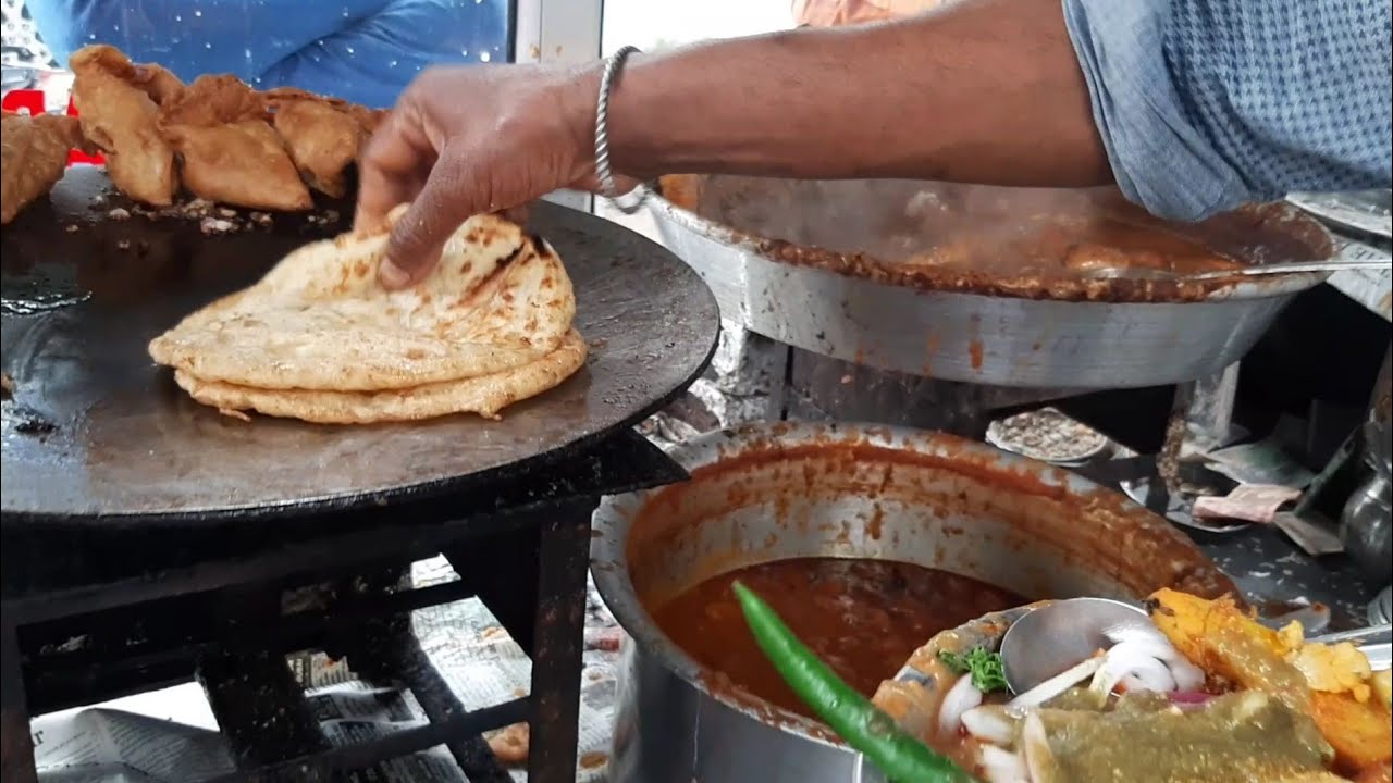 Rakesh Ke Paneer Wale Chole Bhature | Punjabi Chole Bhature | Jammu food tour
