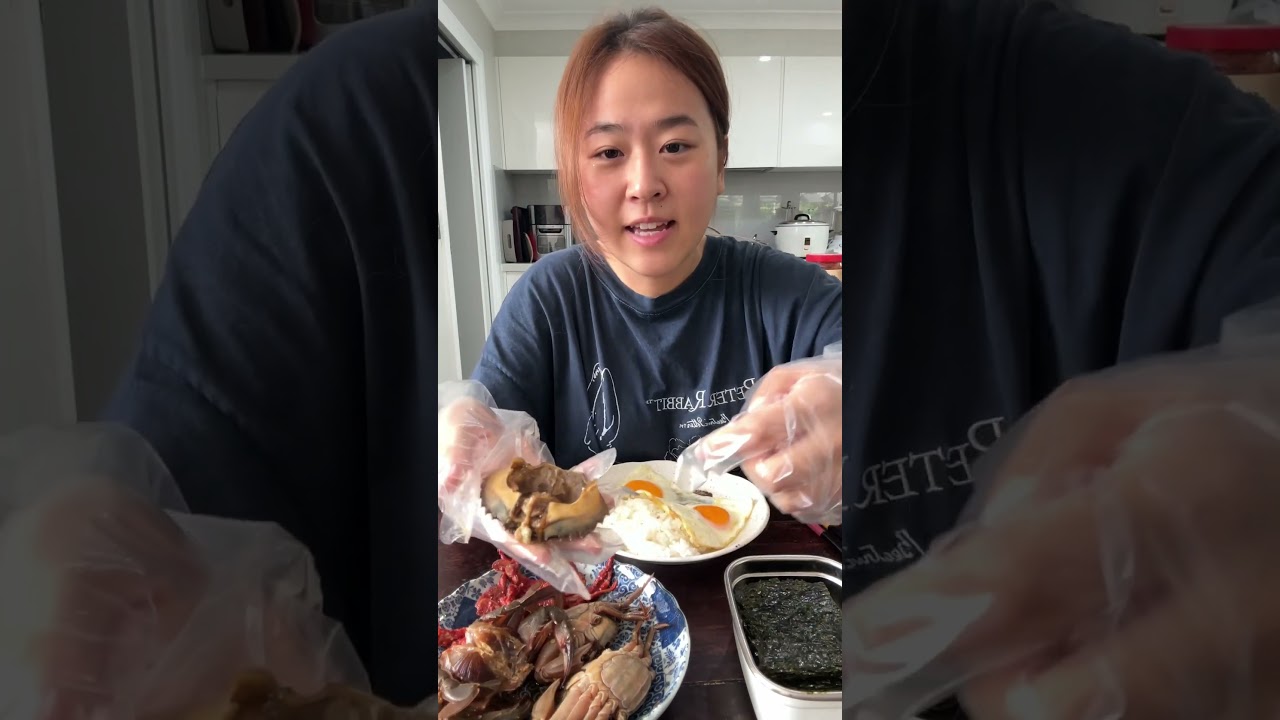 Some people hate the texture but I love it #foodblogger #koreanfood #marinated #간장게장 #간장게장먹방