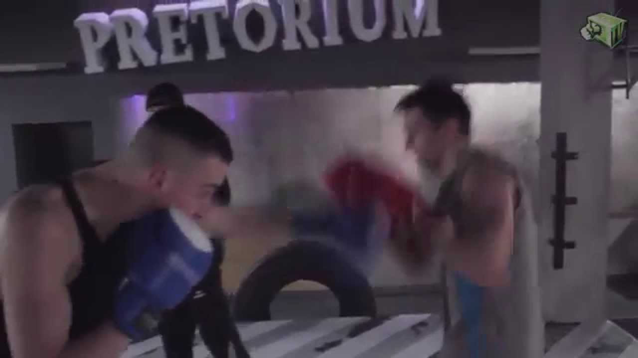 Trening bokserski, Pretorium Poznań, trener Paweł Ziółkowski. .