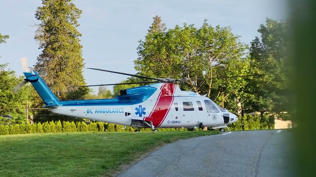 Helijet/BC Air Ambulance (C-GHHJ) early landing at BC Children's Hospital